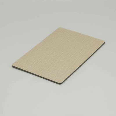 Panel compuesto de aluminio PVDF de 3-6 mm de espesor 1.22x2.44m para muros cortina