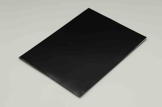 Panel Compuesto de Aluminio Black Mirror ACM con Clasificación de Fuego B1, Resistencia UV y Tamaño de 1.22*2.44m