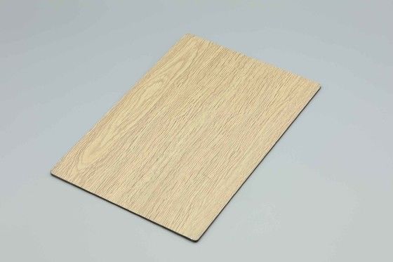 Panel compuesto de aluminio de madera de arce blanco revestido con Pvdf de 3 mm para revestimiento de paredes exteriores