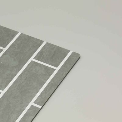 Hojas ACP con acabado de mármol de 4 mm: resistentes a rayones, tamaño estándar 1,22 x 2,44 m