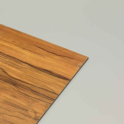 Panel compuesto de aluminio de grano de madera de pera suiza (100x150cm)