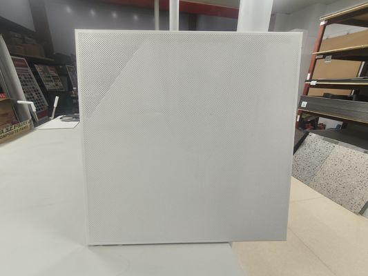 Decorador de carilla de pared de fachada de aluminio Durable y resistente a la corrosión Carilla de aluminio perfecta para estructuras modernas